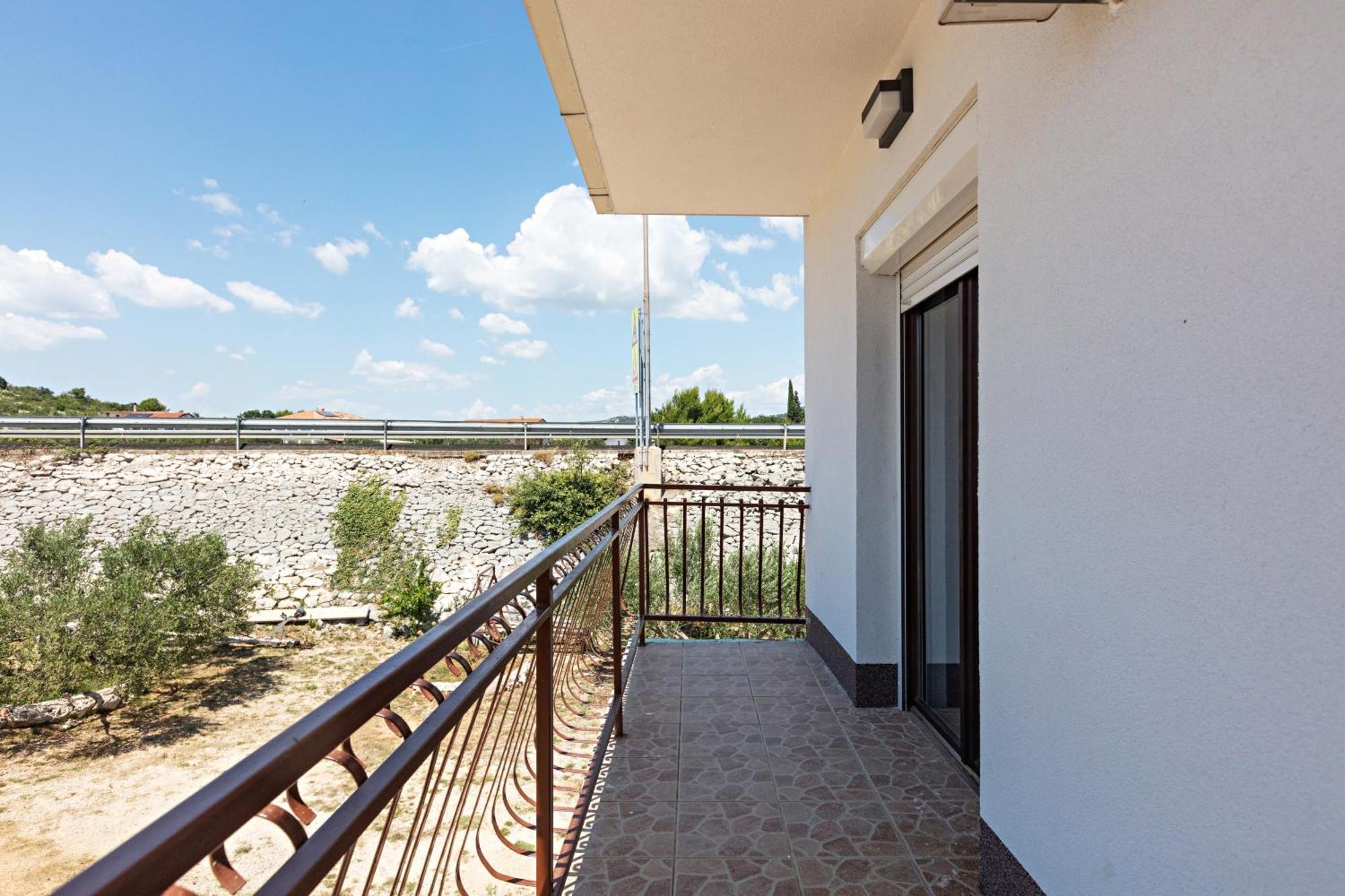 Apartments With A Parking Space Pirovac, Sibenik - 13263 Extérieur photo